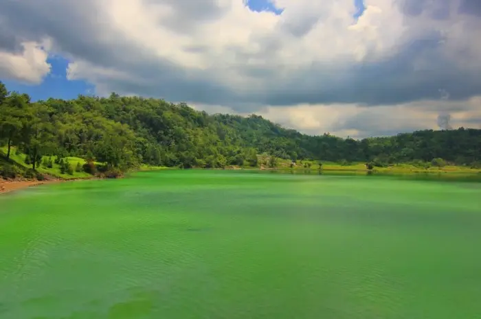 Linow Lake, the Best Place to Enjoy the Beauty of Natural Charm in Tomohon