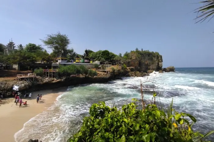 Beach Tours in Jogja that Offer Spectacular Views