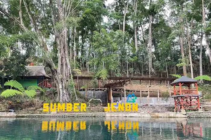 Source Jenon Malang, a Natural Tourism Destination Full of Mystery and Beauty